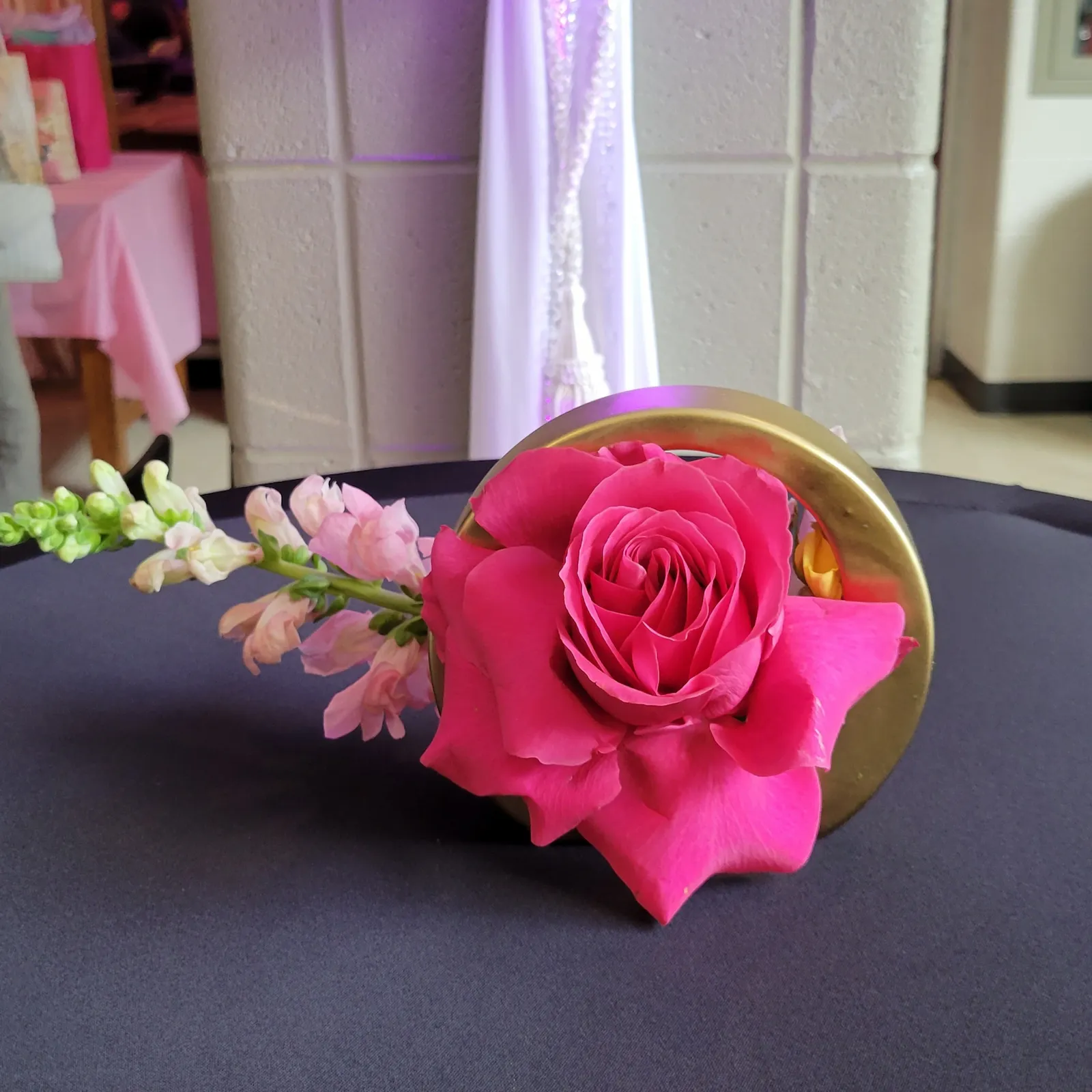 Floral arrangement — Modern LUXE Flowers Chicago