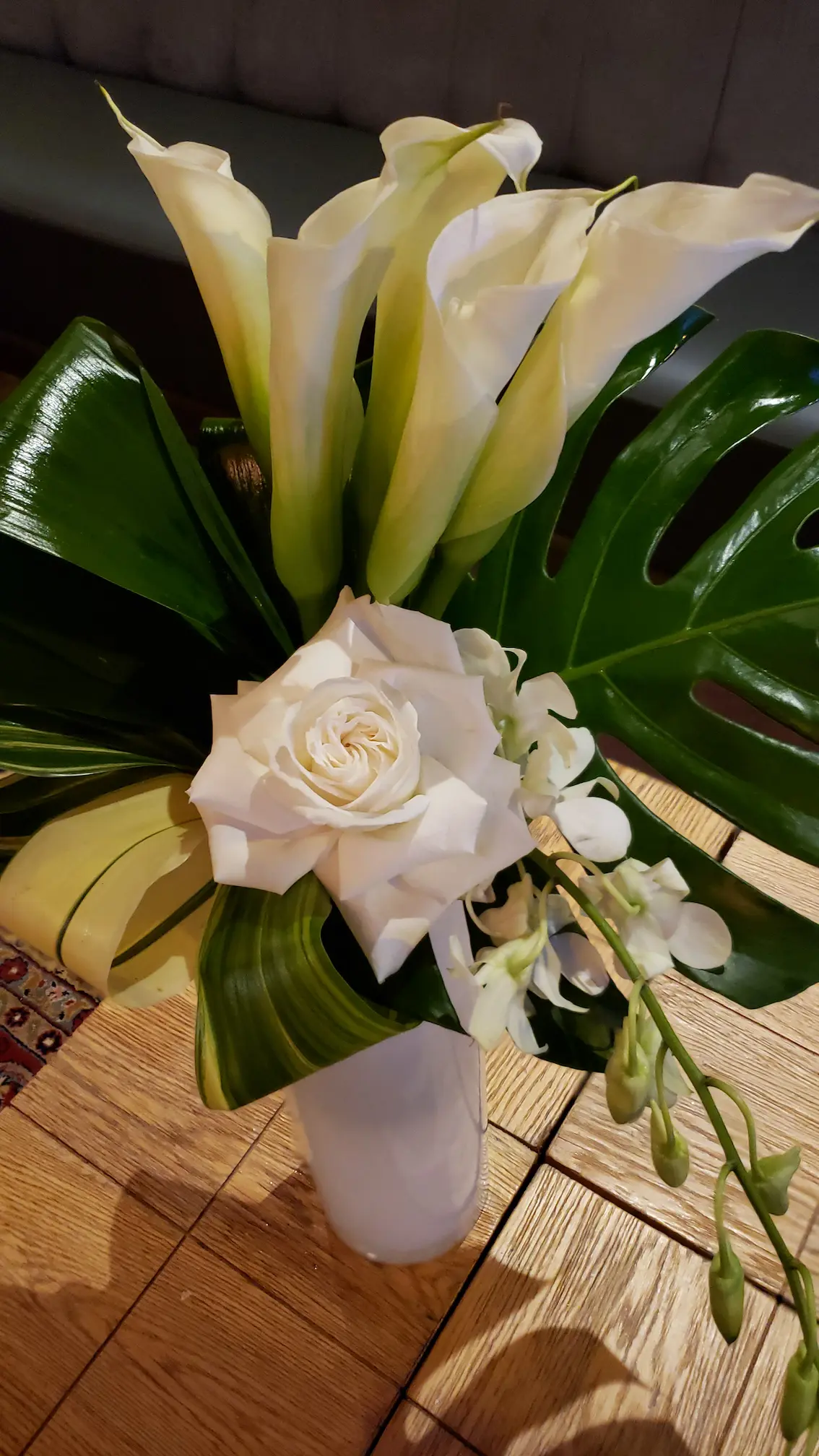 Floral arrangement — Modern LUXE Flowers Chicago