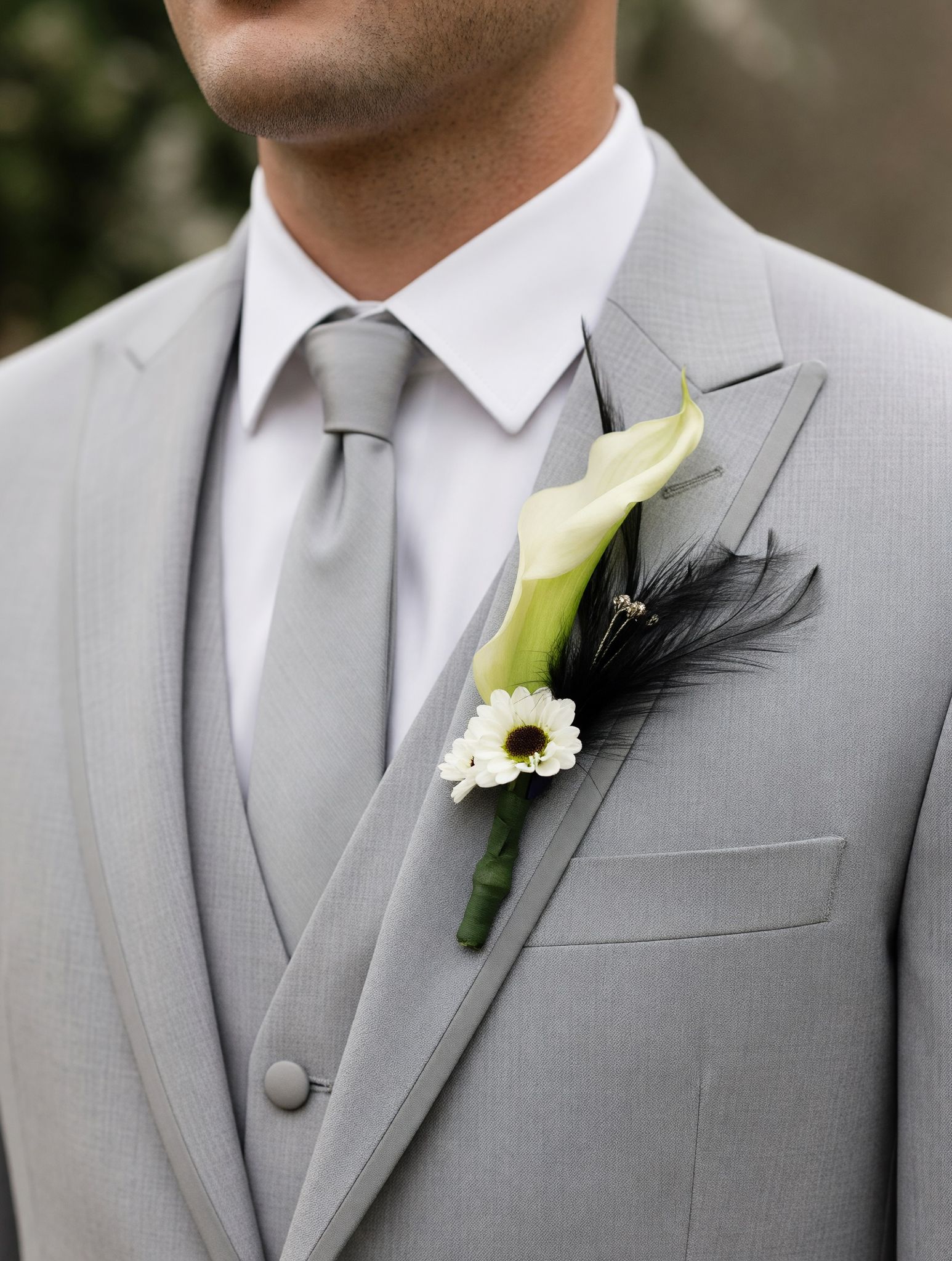 Calla lily and peacock feather bouquet — Modern LUXE Flowers Chicago